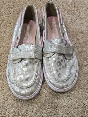 Sperry Kids Metallic Leopard Slip-On Moccasins in Gold and Pink